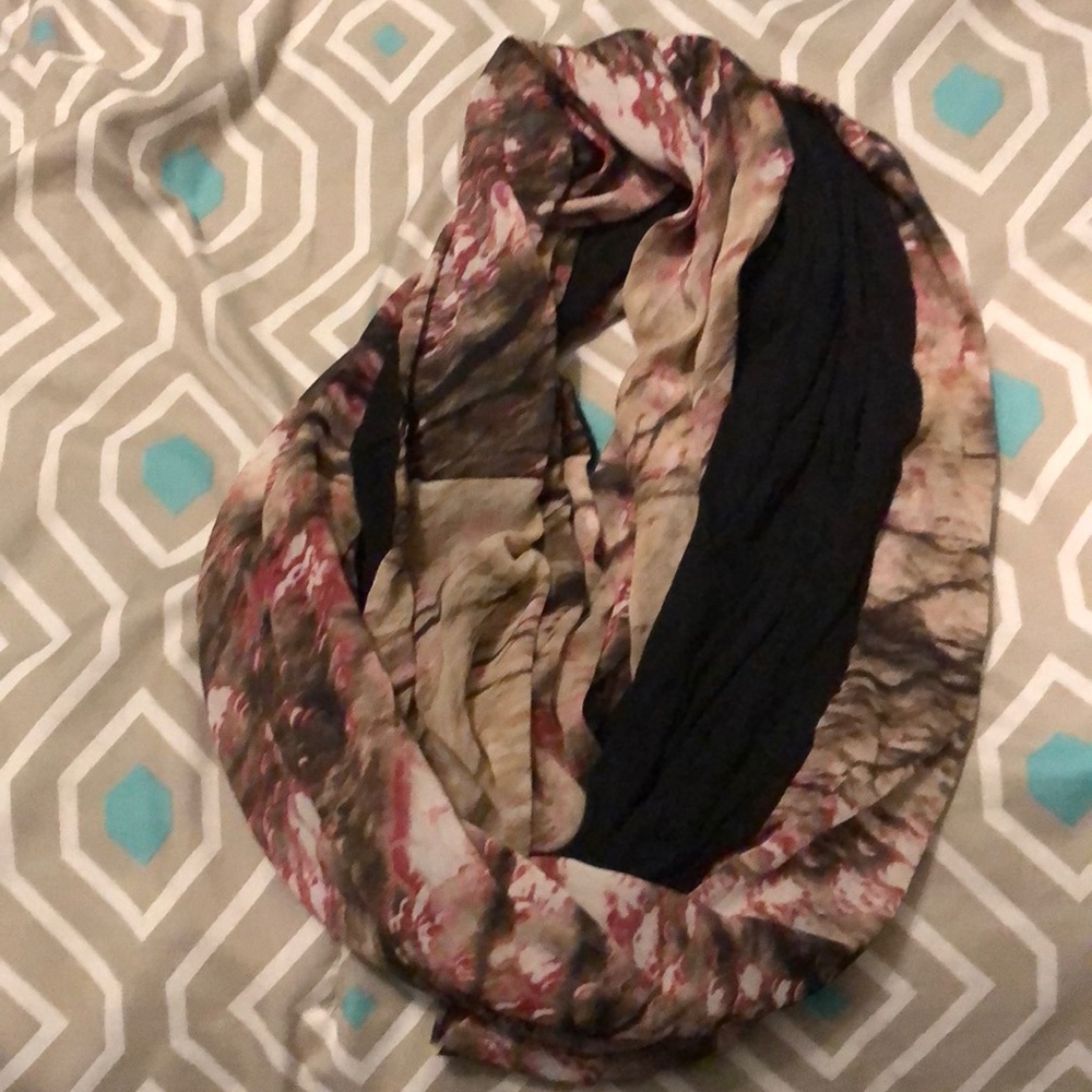 Infinity scarf